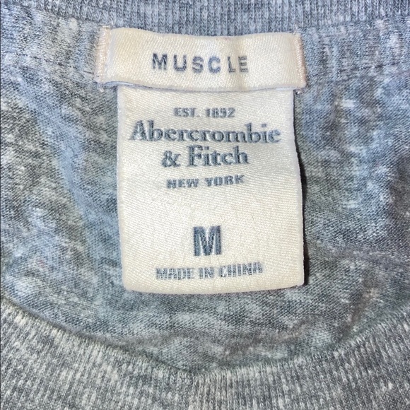 Men’s Abercrombie & Fitch Heathered T-Shirt - Picture 3 of 3